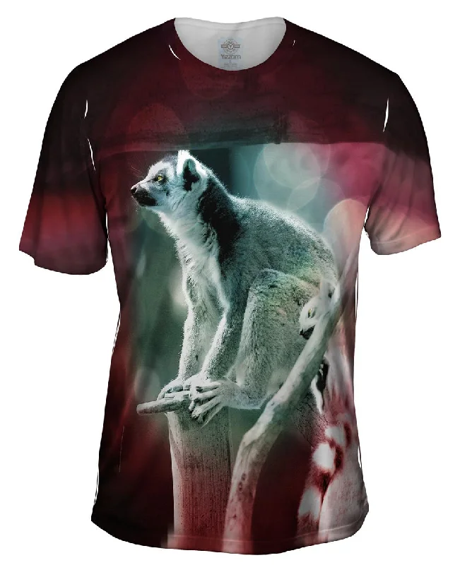 Retro Design T-Shirt-Red Bubble Lemur