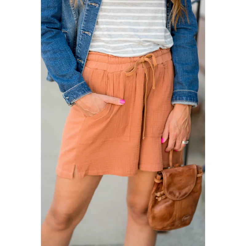 Light Sports Shorts-Relaxed Pocket Shorts