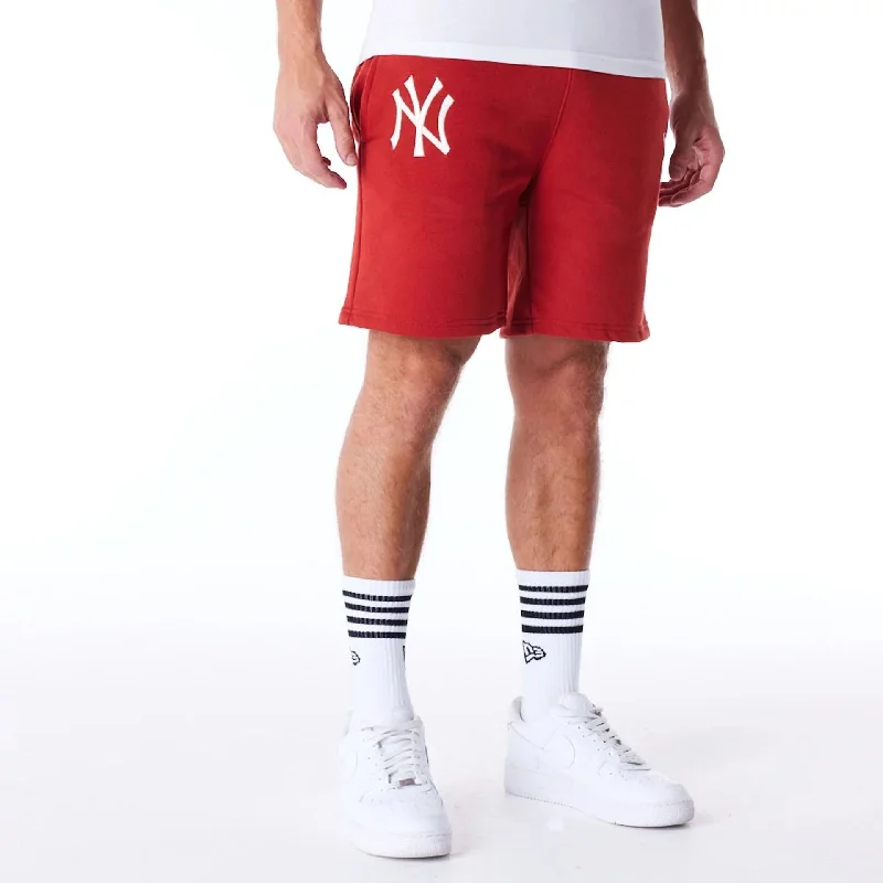 Light Sports Shorts-New York Yankees League Essential Red Shorts